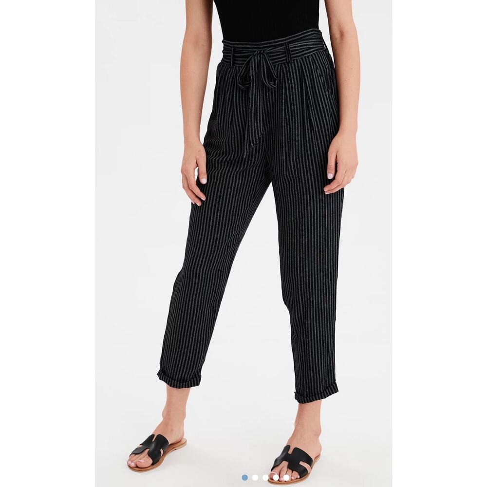 NWT American Eagle Black Gray Pinstripe High Waisted Belt Tapered Leg Size Small